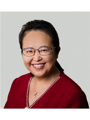 Angie Zhang, Realtor
